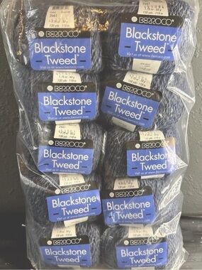 Berroco Blackstone Tweed Blue Heron #2661 lot of 10 ball yarn discontinued